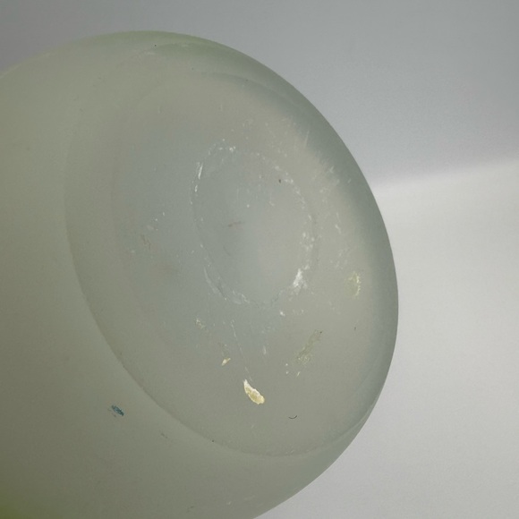 RARE Lime Green White Swirl Frosted Glass Art Vase Unique 3D Art Noveau 8.5” T - Picture 12 of 14